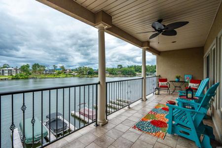 117 LOOKOUT Point