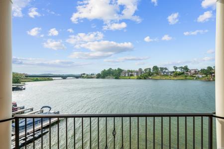 117 LOOKOUT Point