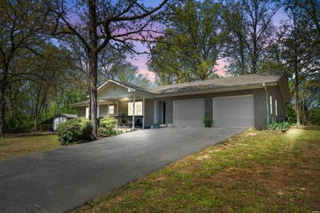 516 BEACHVIEW Circle