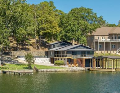 186 RIVERSIDE Drive