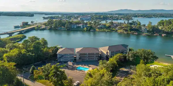 117 LOOKOUT Point
