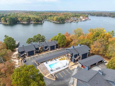 203 STEARNS Point