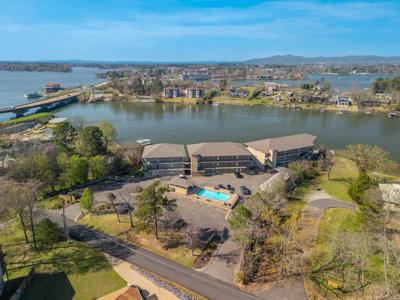 117 LOOKOUT Point