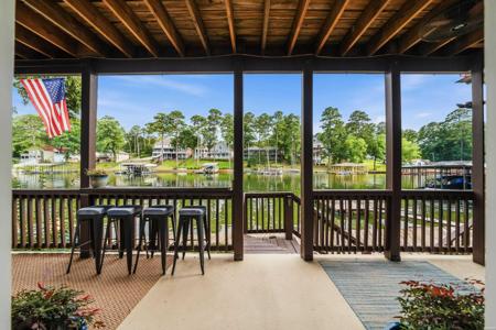 126 CHAMBERS Point