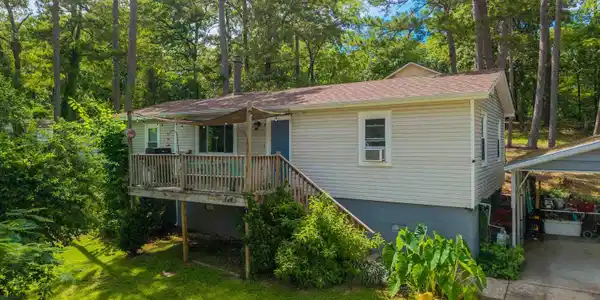 124 BEACH HAVEN Circle