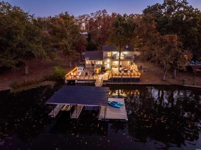 112 NORTHSHORE Terrace