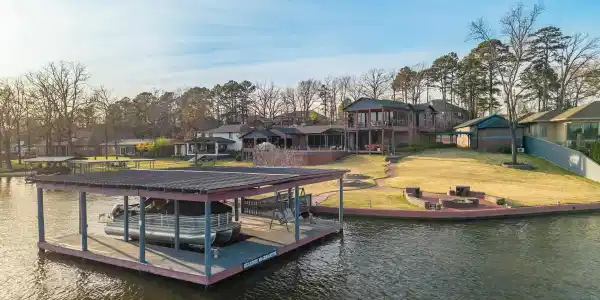 203 GREGORY Drive