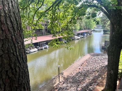 2325 LAKESHORE