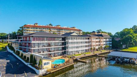 106 GRAND ISLE Drive