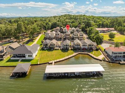 108 EAGLEVIEW Point
