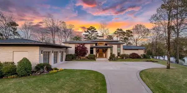 7 TIBURON Lane