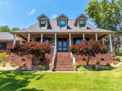 3 STONEGATE Point