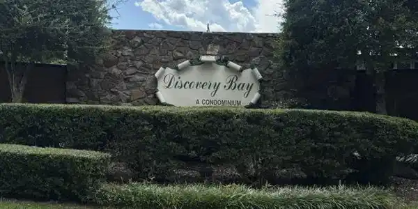 100 DISCOVERY BAY