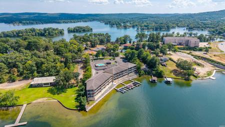 117 LOOKOUT Point
