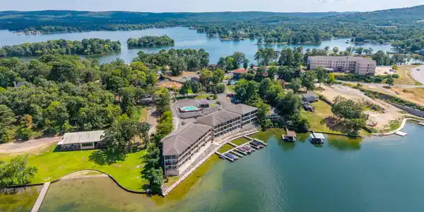 117 LOOKOUT Point