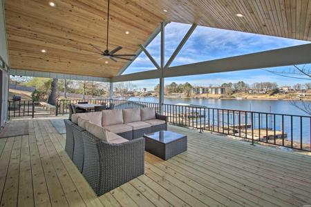 113 LOOKOUT Point