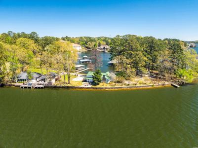 282 LEDGERWOOD