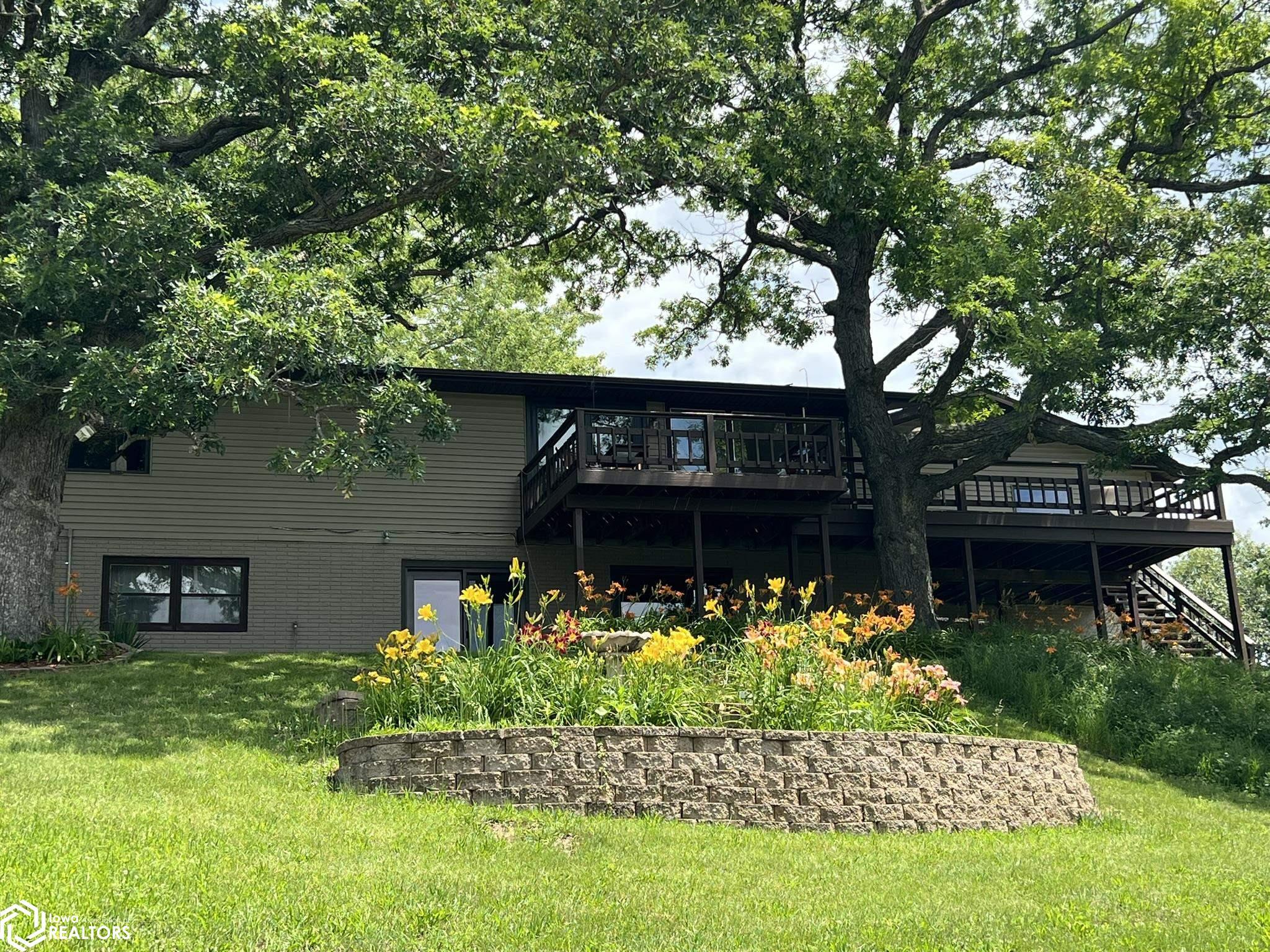 Image 0: Lake Side
