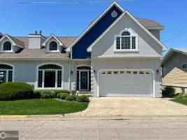 2707 S Lakeview