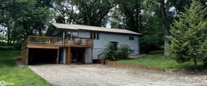 3157 Forest