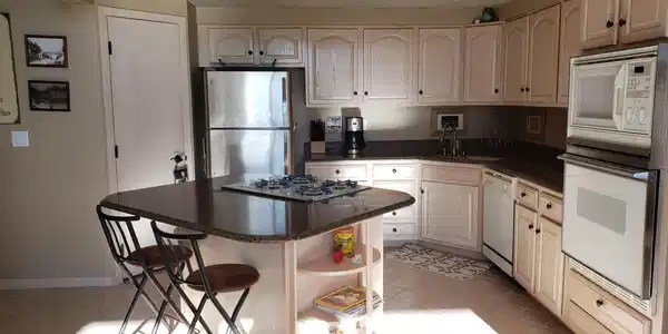 1605 Chalstrom Beach Road