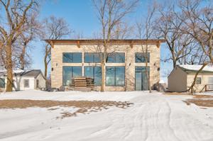 24841 McClelland