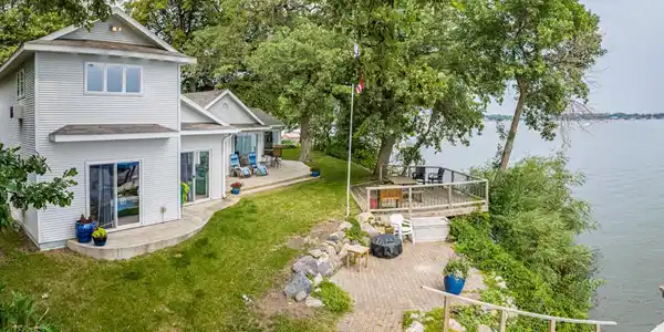 336 Lake