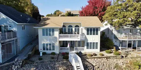 2207 Francis Sites