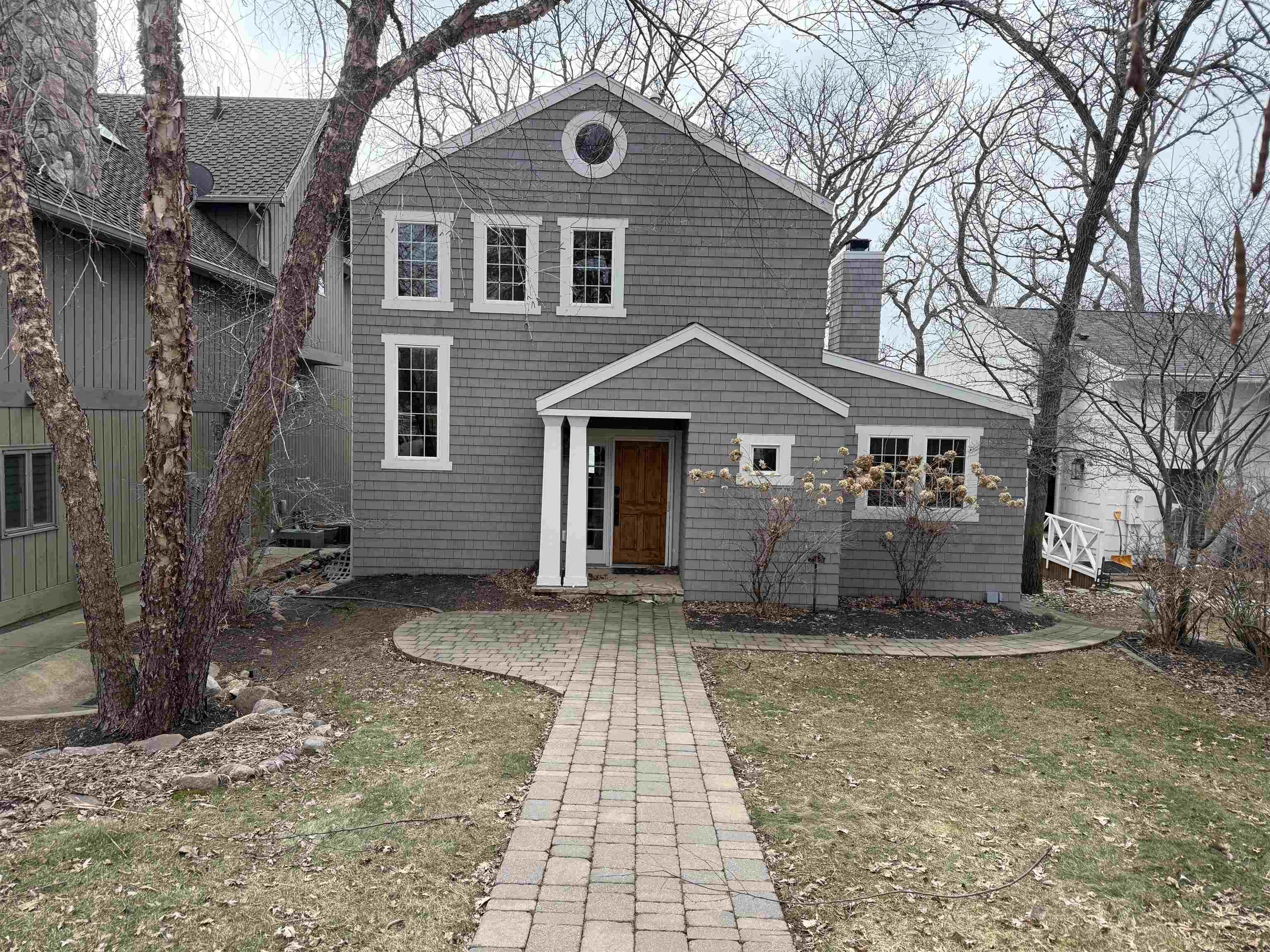 Image 2: Front Entry