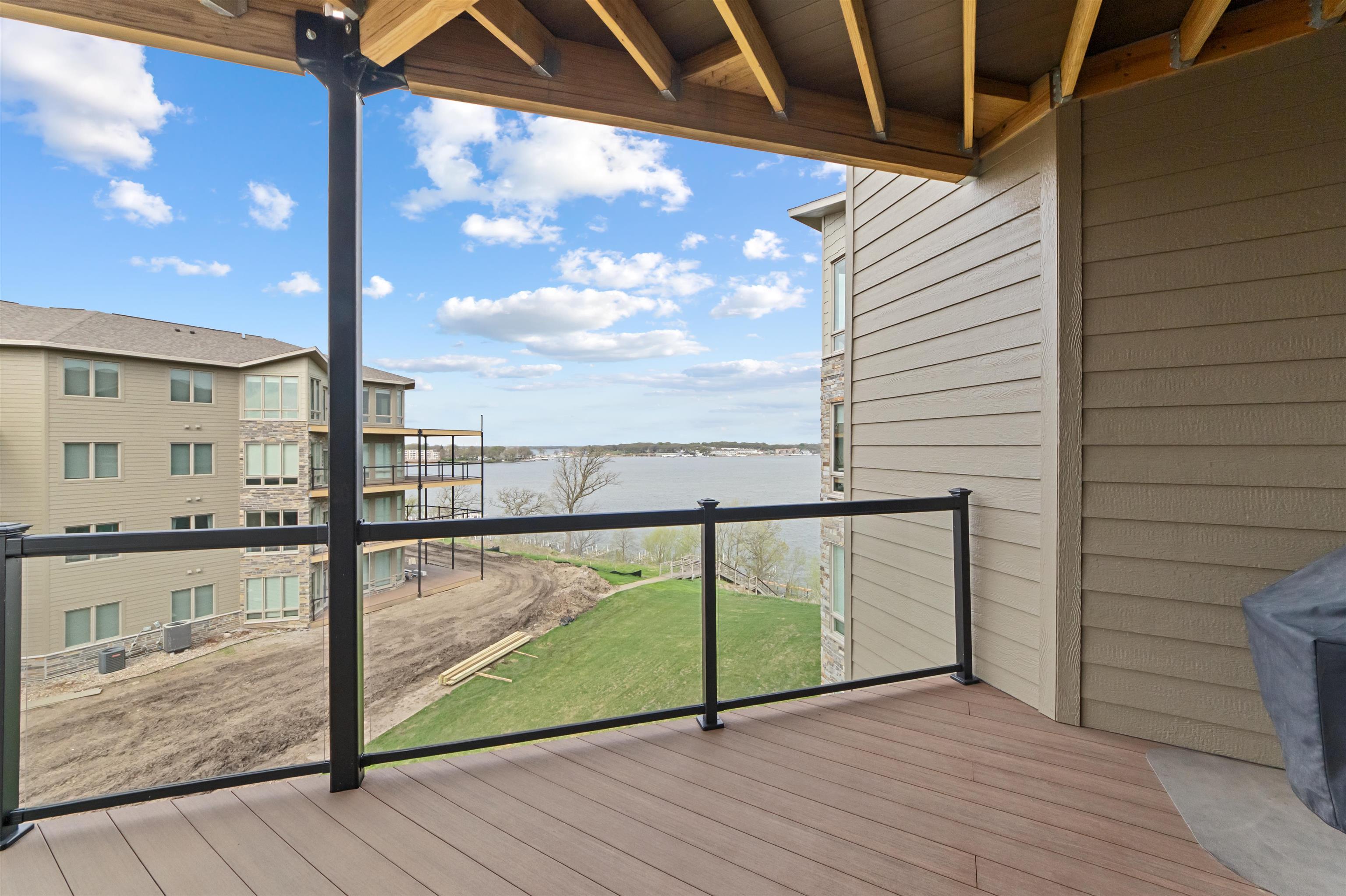 Image 3: New Deck