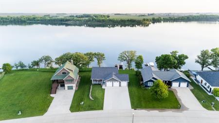 116 West Bay