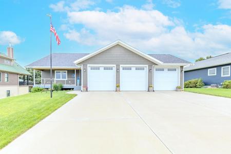 116 West Bay