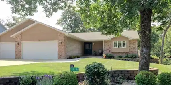 17184 Walnut Lane