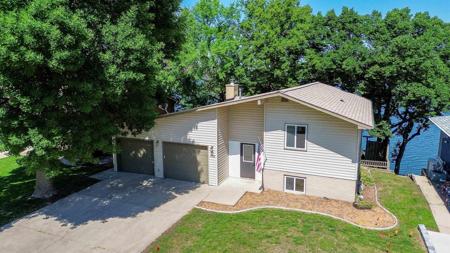 3026 Center Lake