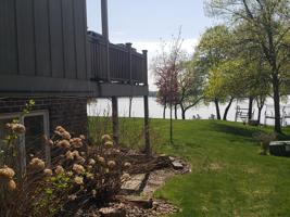 7113 Lakeshore Drive