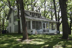 1812 Edgewood Drive