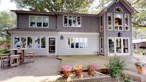6913 Lakeshore Drive