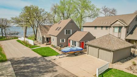 2909 Alexander