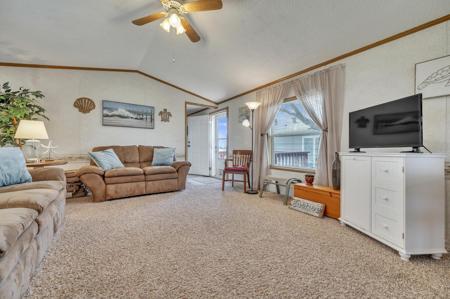 706 Mallard Creek Dr