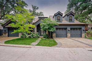 2703 Lake Shore Drive