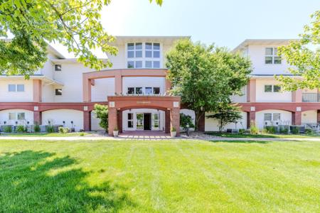 1605 Charlstrom Beach Rd #103