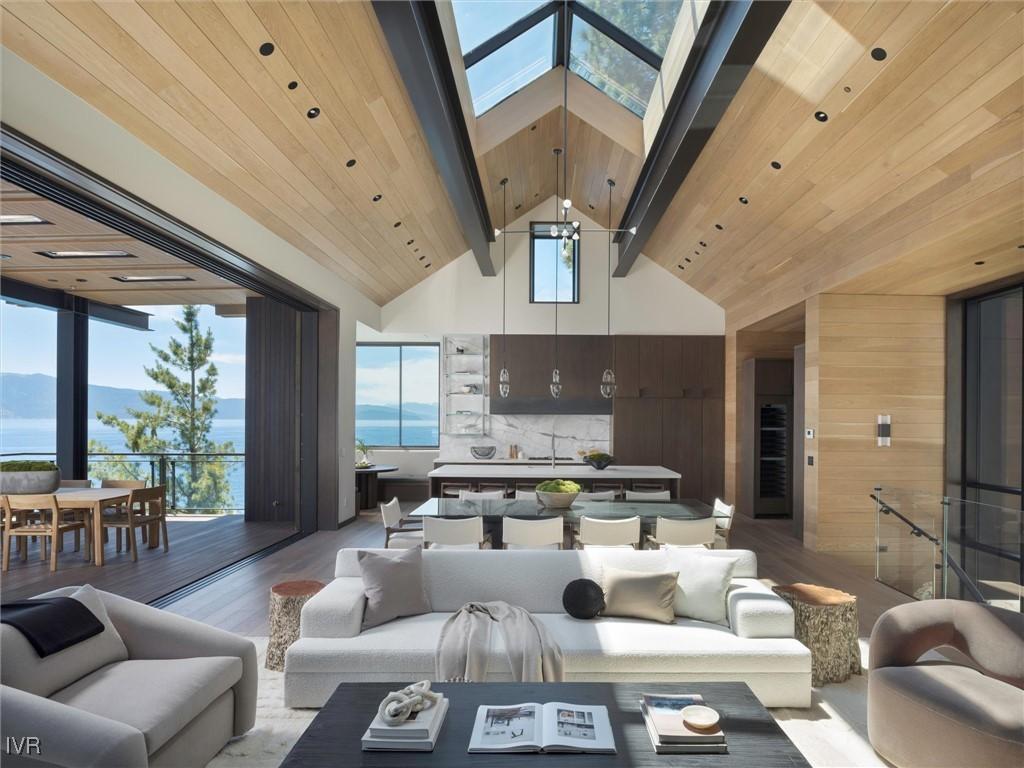 Image 4: Great Room