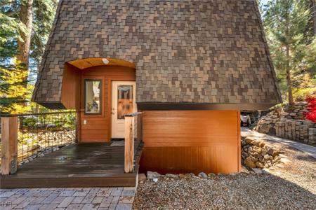 978 Glenrock Court