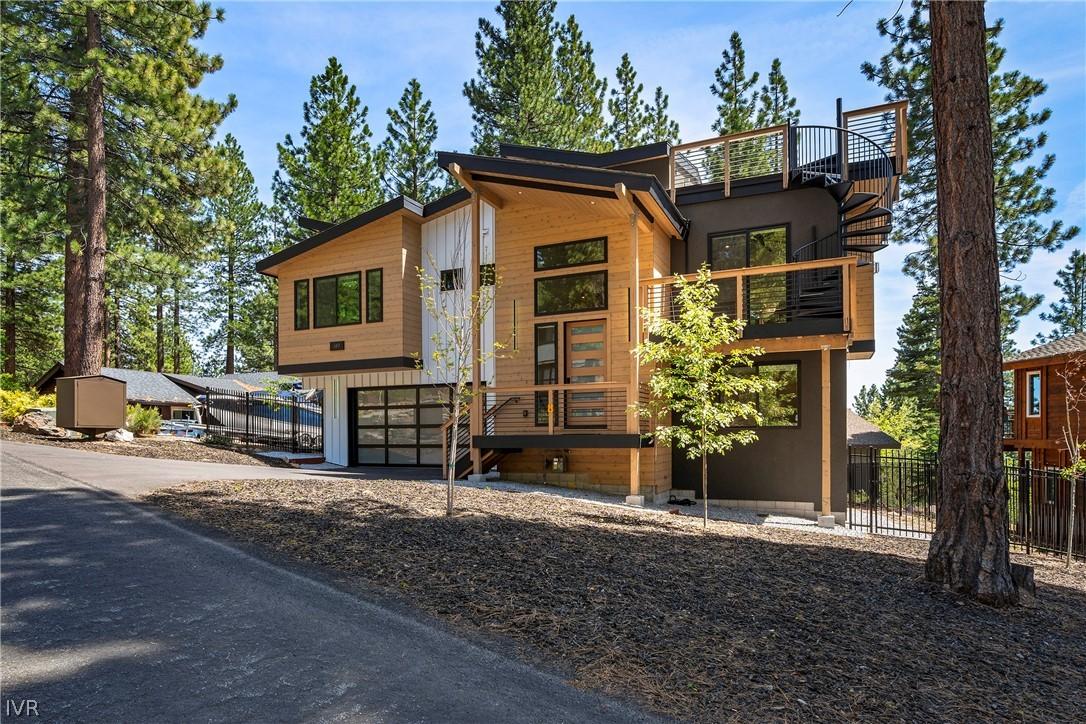 Image 2: Front exterior