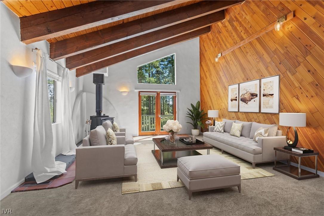 Image 4: Living Room