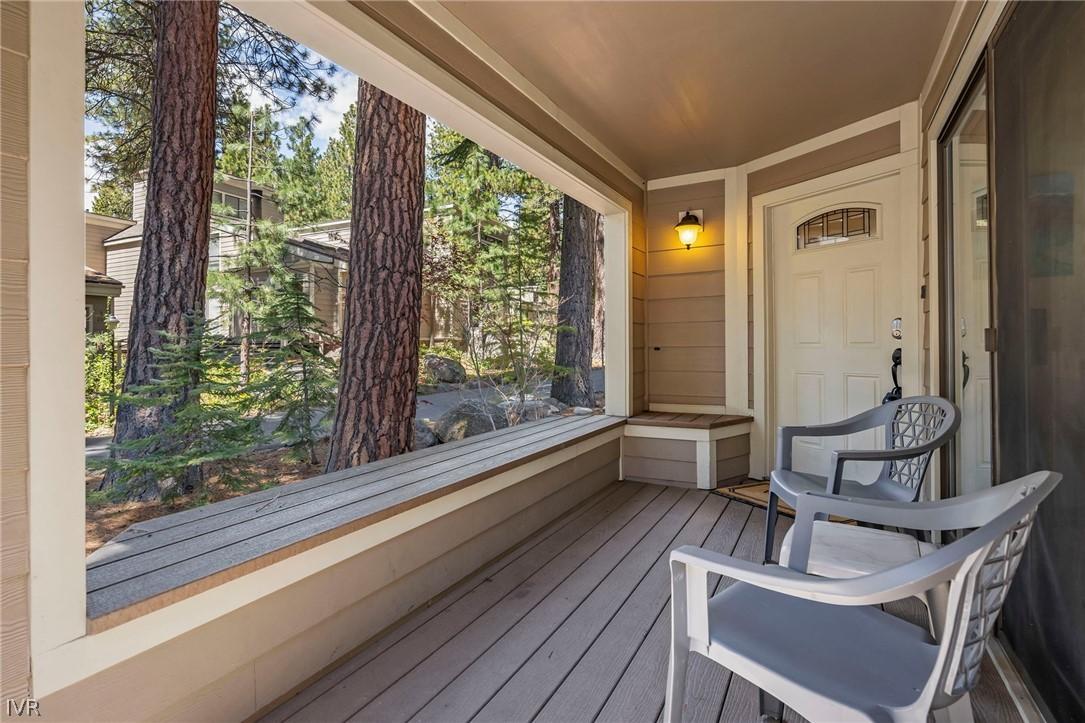 Image 4: Front deck and entry