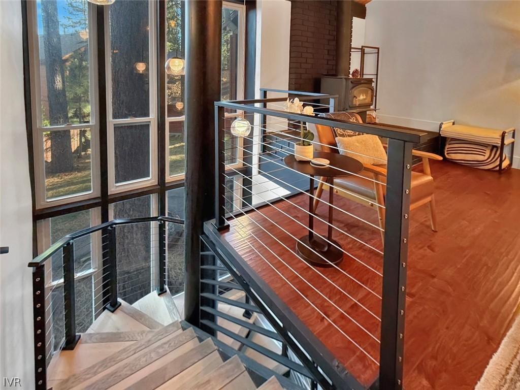 Image 2: Entry & Staircase with window wall