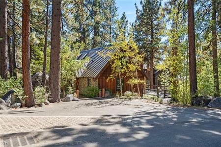 24 Somers Loop