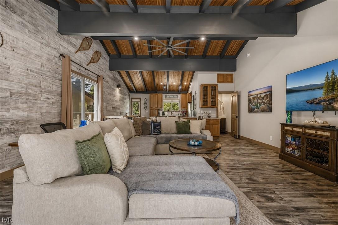 Image 4: Great room