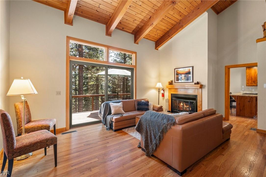 Image 2: Living Room
